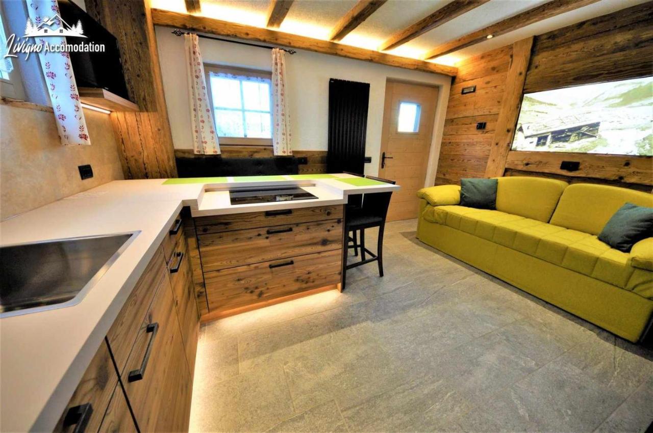 Mountain Chalet Scoiattolo By Livigno Accomodation Exterior photo